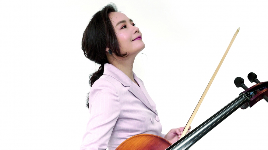 Tiến sĩ cello đầu tiên ở Việt Nam: Cô gái Huế “khoác áo” hàn lâm cho làn điệu dân ca